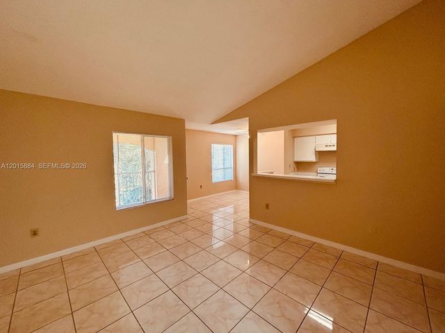 2607 NW 33rd St 2114, Oakland Park, FL 33309