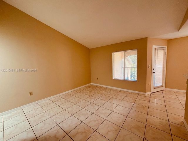 2607 NW 33rd St 2114, Oakland Park, FL 33309