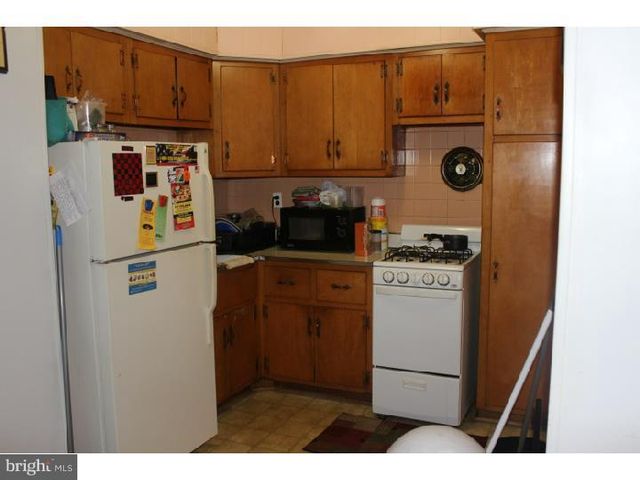 4025 BALWYNNE PARK RD, Philadelphia, PA 19131