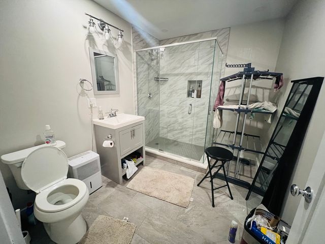 8 W Bellflower St 1, Quincy, MA 02125