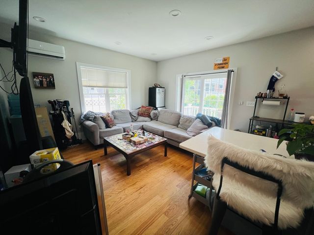 8 W Bellflower St 1, Quincy, MA 02125