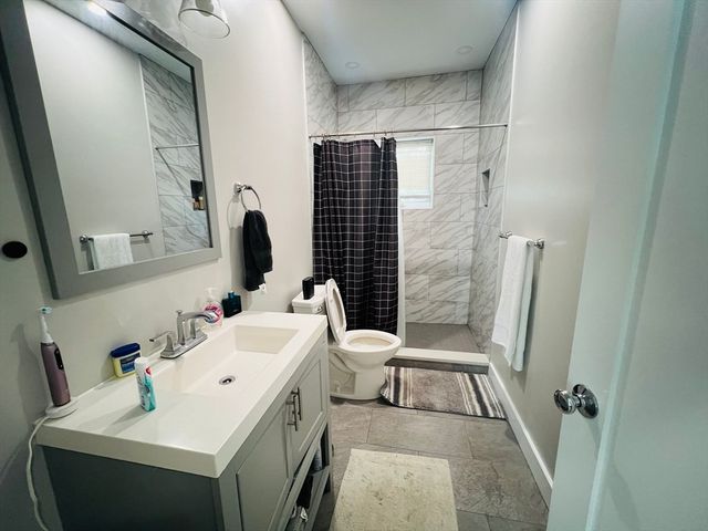 8 W Bellflower St 1, Quincy, MA 02125