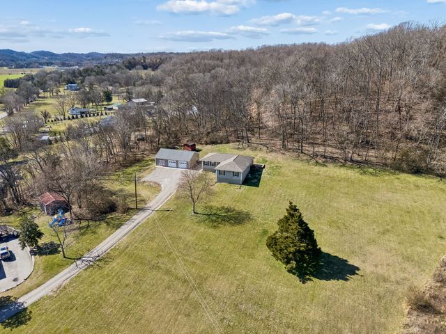 5309 Carters Creek Pike, Thompsons Station, TN 37179