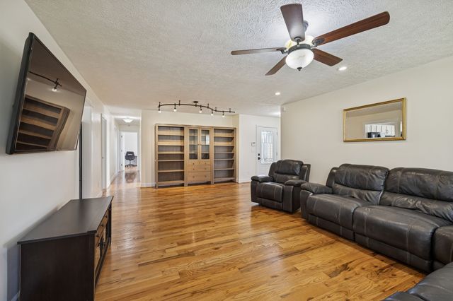 5309 Carters Creek Pike, Thompsons Station, TN 37179