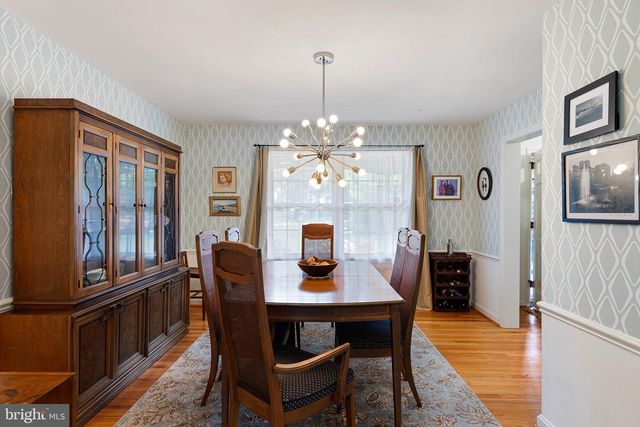 7 HOLLINGSWORTH DR, Wilmington, DE 19807