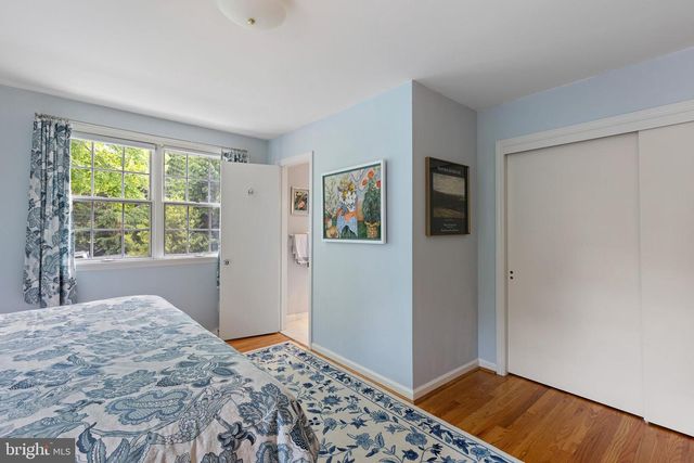 7 HOLLINGSWORTH DR, Wilmington, DE 19807