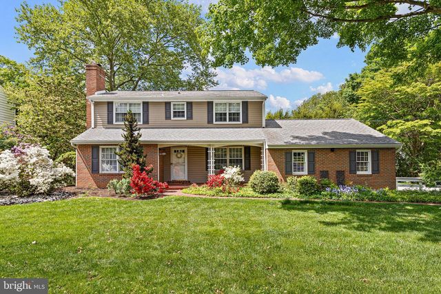 7 HOLLINGSWORTH DR, Wilmington, DE 19807