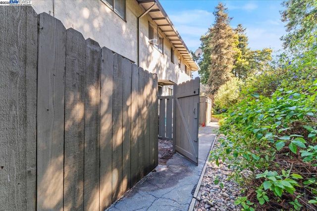 462 Craven Court, Hayward, CA 94541