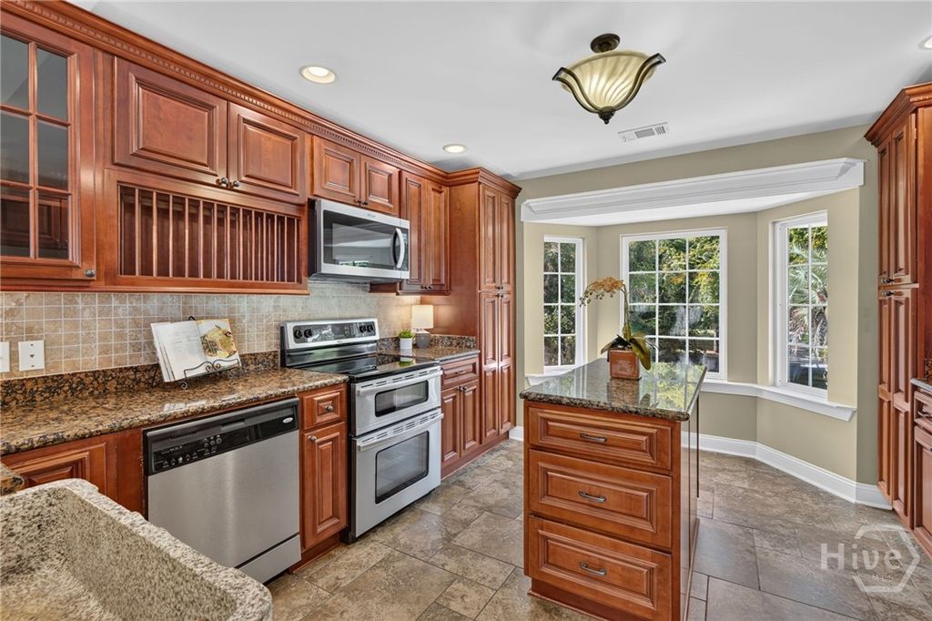 Image 14 of property listing at 1147 Mill Hill Road, Richmond Hill, GA 31324