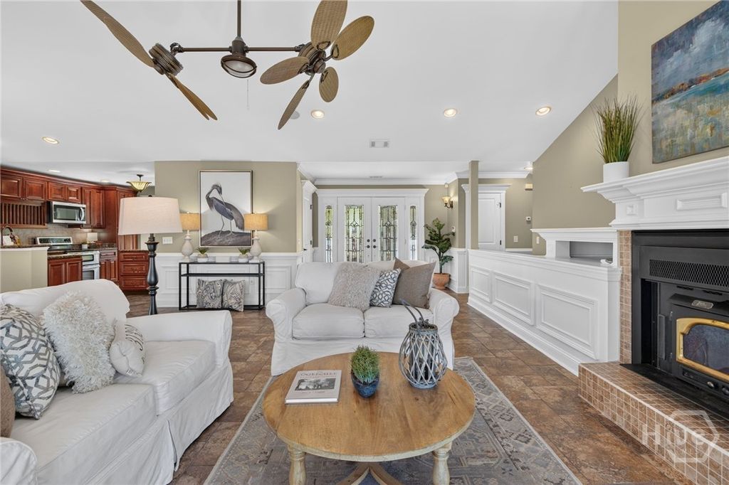 Image 9 of property listing at 1147 Mill Hill Road, Richmond Hill, GA 31324