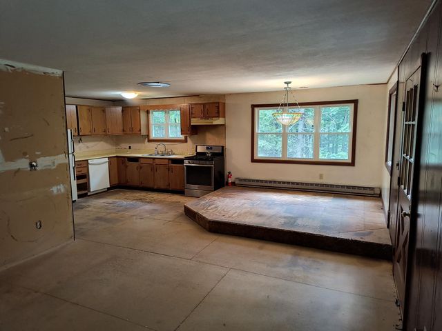 55 Hallwood Drive, Surry, NH 03431