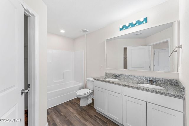 477 Whispering Creek Avenue, Freeport, FL 32439