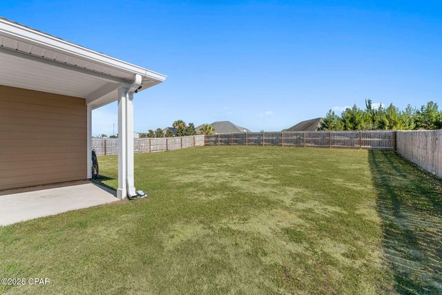 477 Whispering Creek Avenue, Freeport, FL 32439