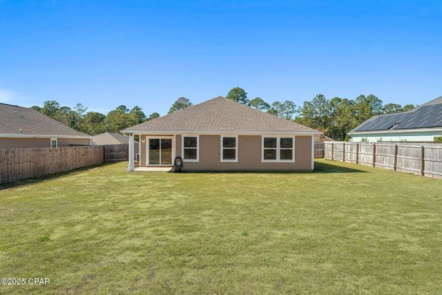 477 Whispering Creek Avenue, Freeport, FL 32439