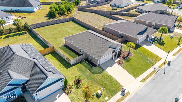 477 Whispering Creek Avenue, Freeport, FL 32439