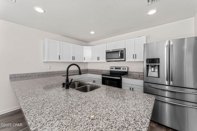 477 Whispering Creek Avenue, Freeport, FL 32439