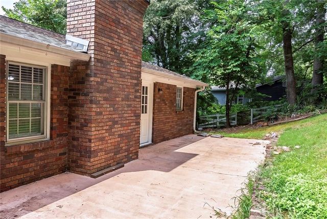 279 Heck Road NE, Kennesaw, GA 30144