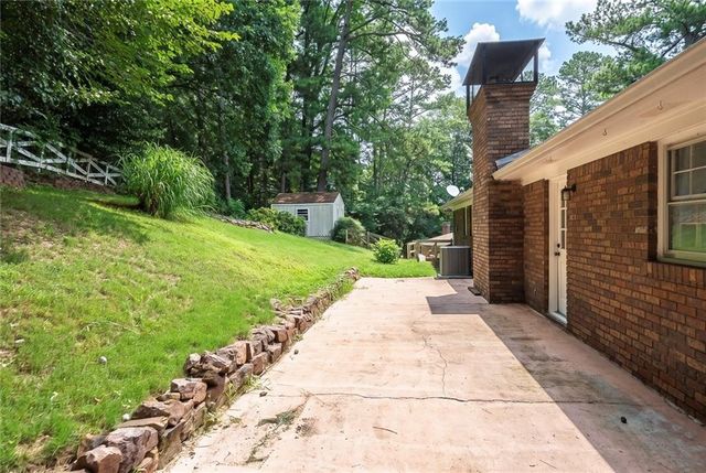 279 Heck Road NE, Kennesaw, GA 30144
