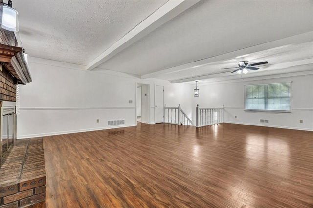 279 Heck Road NE, Kennesaw, GA 30144