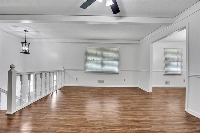 279 Heck Road NE, Kennesaw, GA 30144