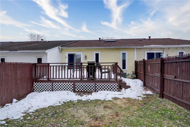 170 Willow Pond, Penfield, NY 14526