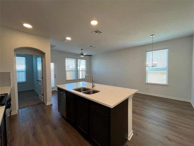 8510 Wellspring LOOP, Round Rock, TX 78665