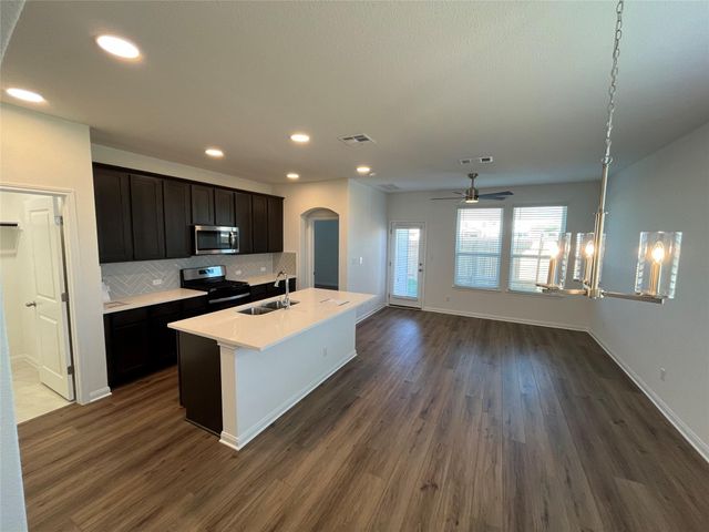 8510 Wellspring LOOP, Round Rock, TX 78665