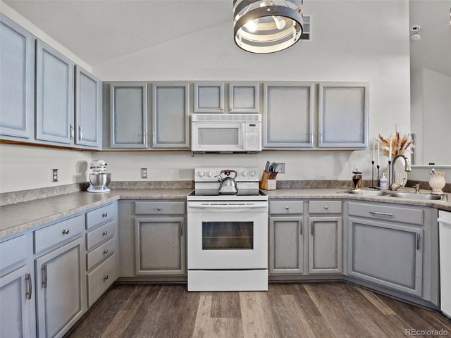 3260 E 103rd Pl 908, Thornton, CO 80229