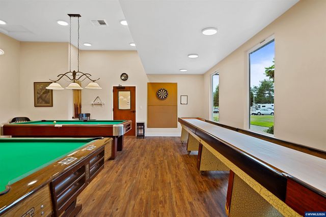 1853 Woodstock Cir NW, Salem, OR 97304
