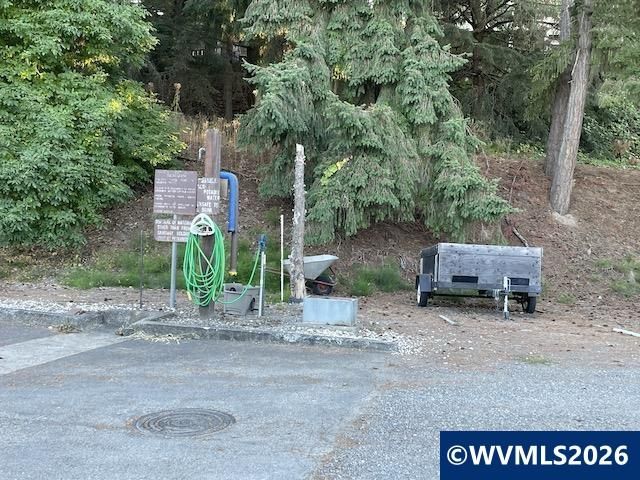 1853 Woodstock Cir NW, Salem, OR 97304