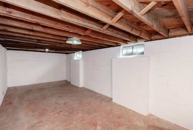 1439 57th Street, Des Moines, IA 50311