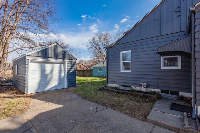 1439 57th Street, Des Moines, IA 50311