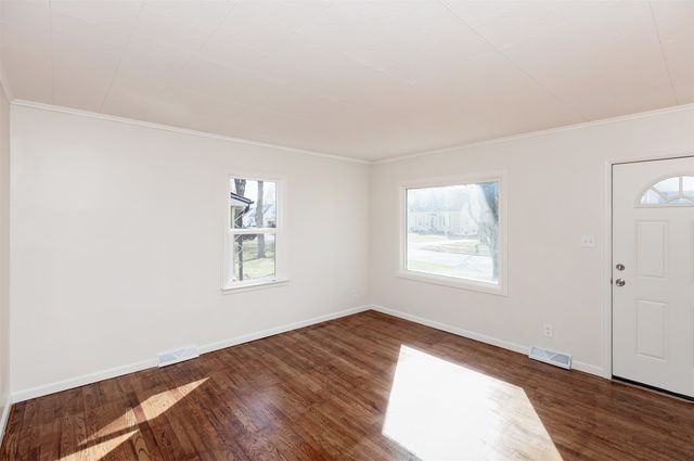 1439 57th Street, Des Moines, IA 50311