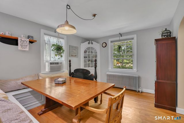 17 Trumbull Place, North Haven, CT 06473