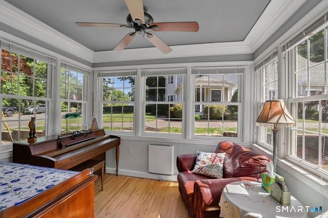 17 Trumbull Place, North Haven, CT 06473