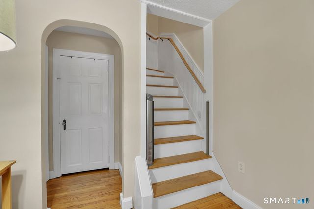 17 Trumbull Place, North Haven, CT 06473