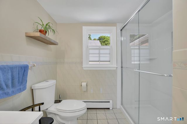 17 Trumbull Place, North Haven, CT 06473