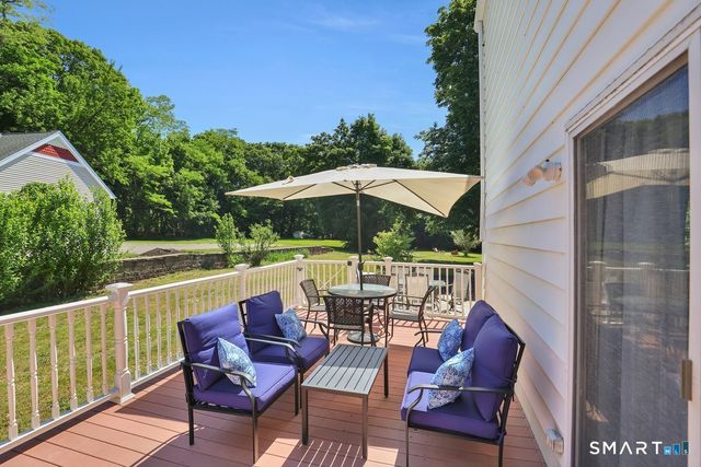 17 Trumbull Place, North Haven, CT 06473