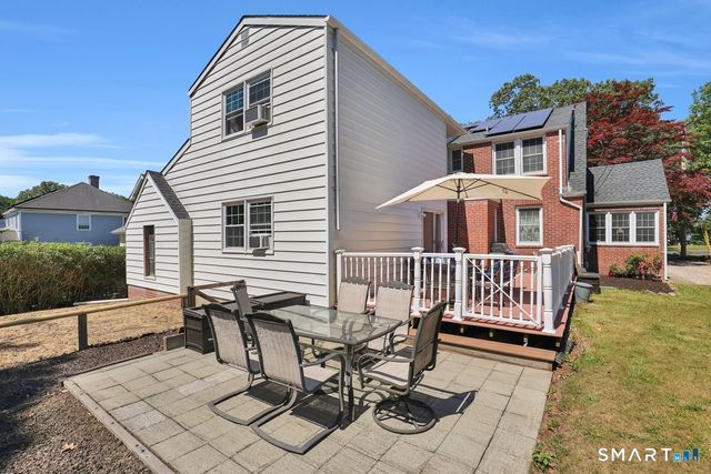 17 Trumbull Place, North Haven, CT 06473