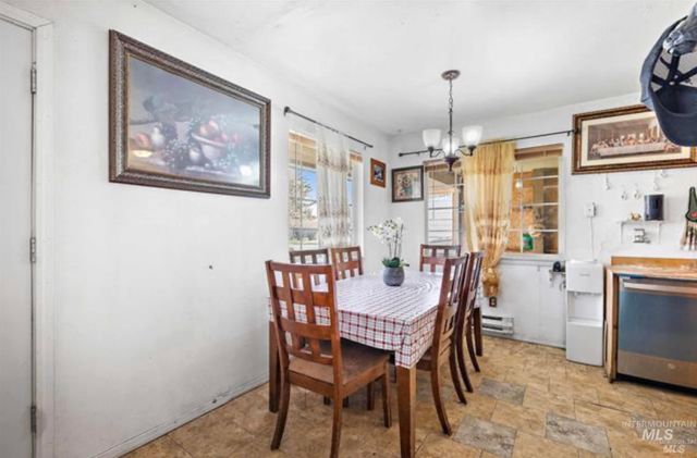 325 W Ave E, Jerome, ID 83338