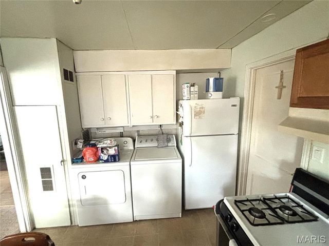 612 E Main Street, Greenville, IL 62246