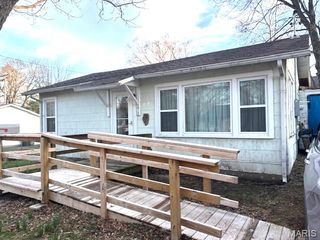 612 E Main Street, Greenville, IL 62246