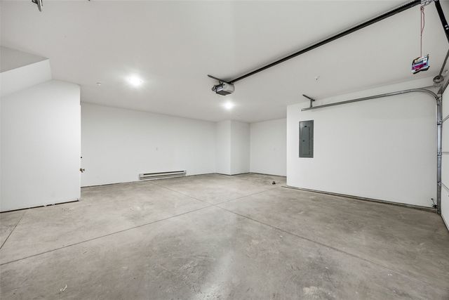 8705 Lewis Drive SW C, Cedar Rapids, IA 52404