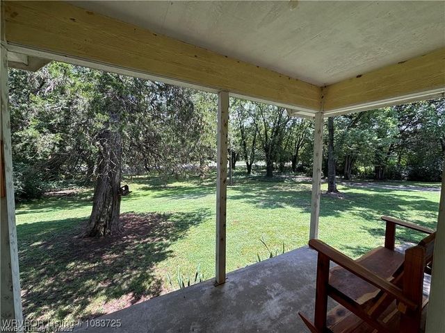 5525 Slaytonville Road, Hackett, AR 72937