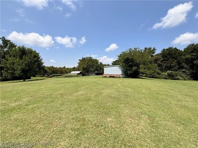 5525 Slaytonville Road, Hackett, AR 72937