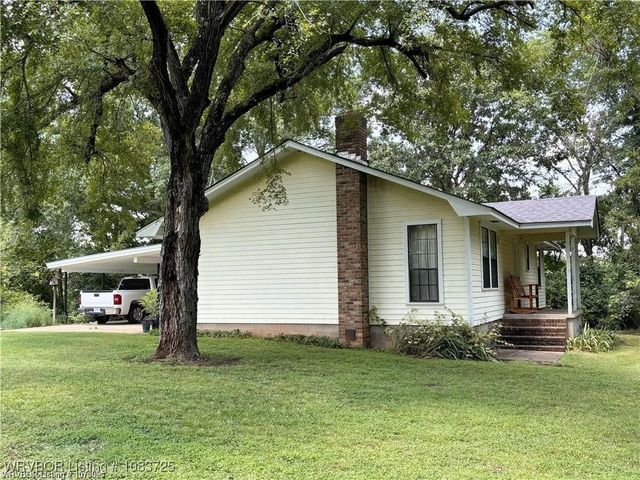 5525 Slaytonville Road, Hackett, AR 72937