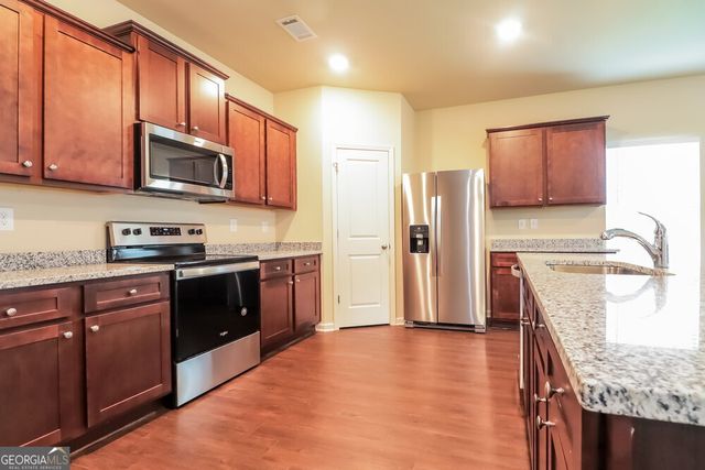 432 Vermeer Court, Locust Grove, GA 30248