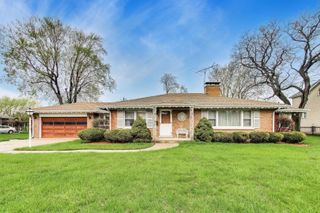 8012 Davis Street, Niles, IL 60714