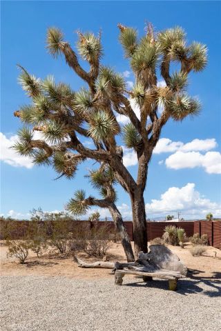 58275 Buena Vista Drive, Yucca Valley, CA 92284