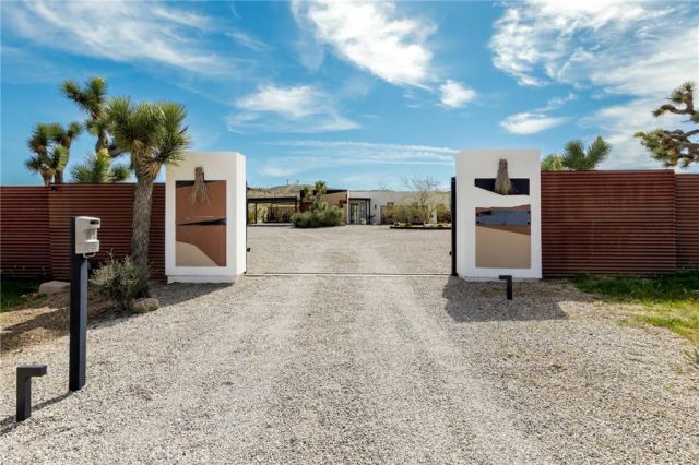58275 Buena Vista Drive, Yucca Valley, CA 92284